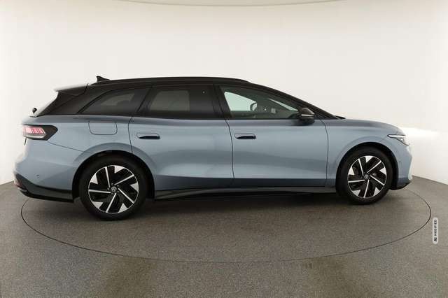 Volkswagen ID.7 Tourer Pro Black, AHK, HuD, IQ.Light, IQ.Drive, Ar
