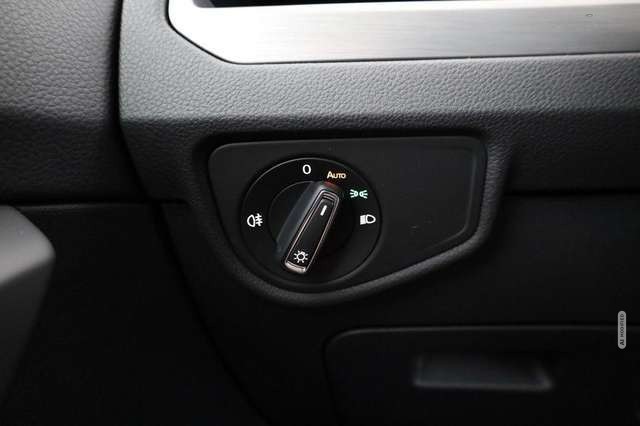 Volkswagen Touran 1.5 TSI DSG Comfortline, Navi, Side, Kamera, Winte