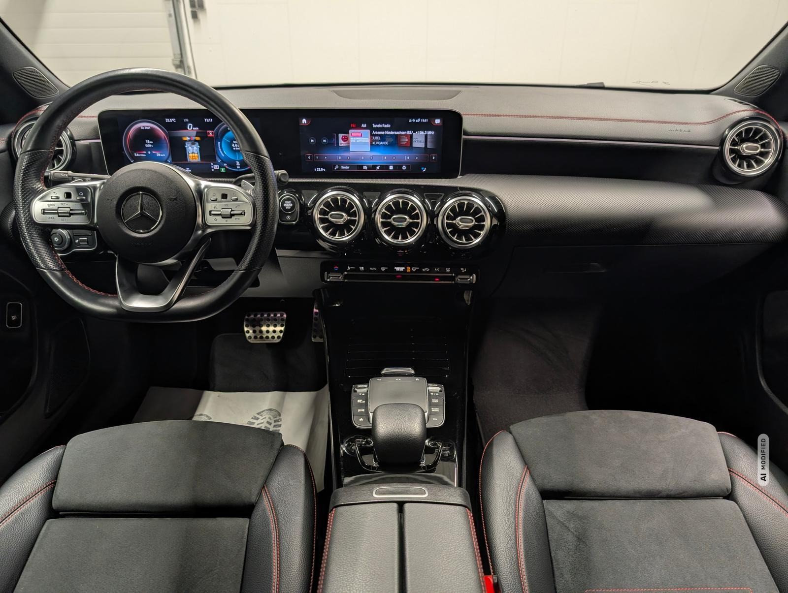 Mercedes-Benz CLA 200 Shooting Brake CLA 200 SB AMG-Line Stdhzg/LED/Navi/SHZ/360°/elH