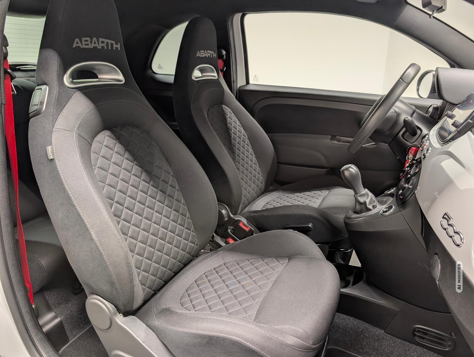 Abarth 595 Bi-Xenon/U-Connect/Beats/PDC/DAB/17-LM