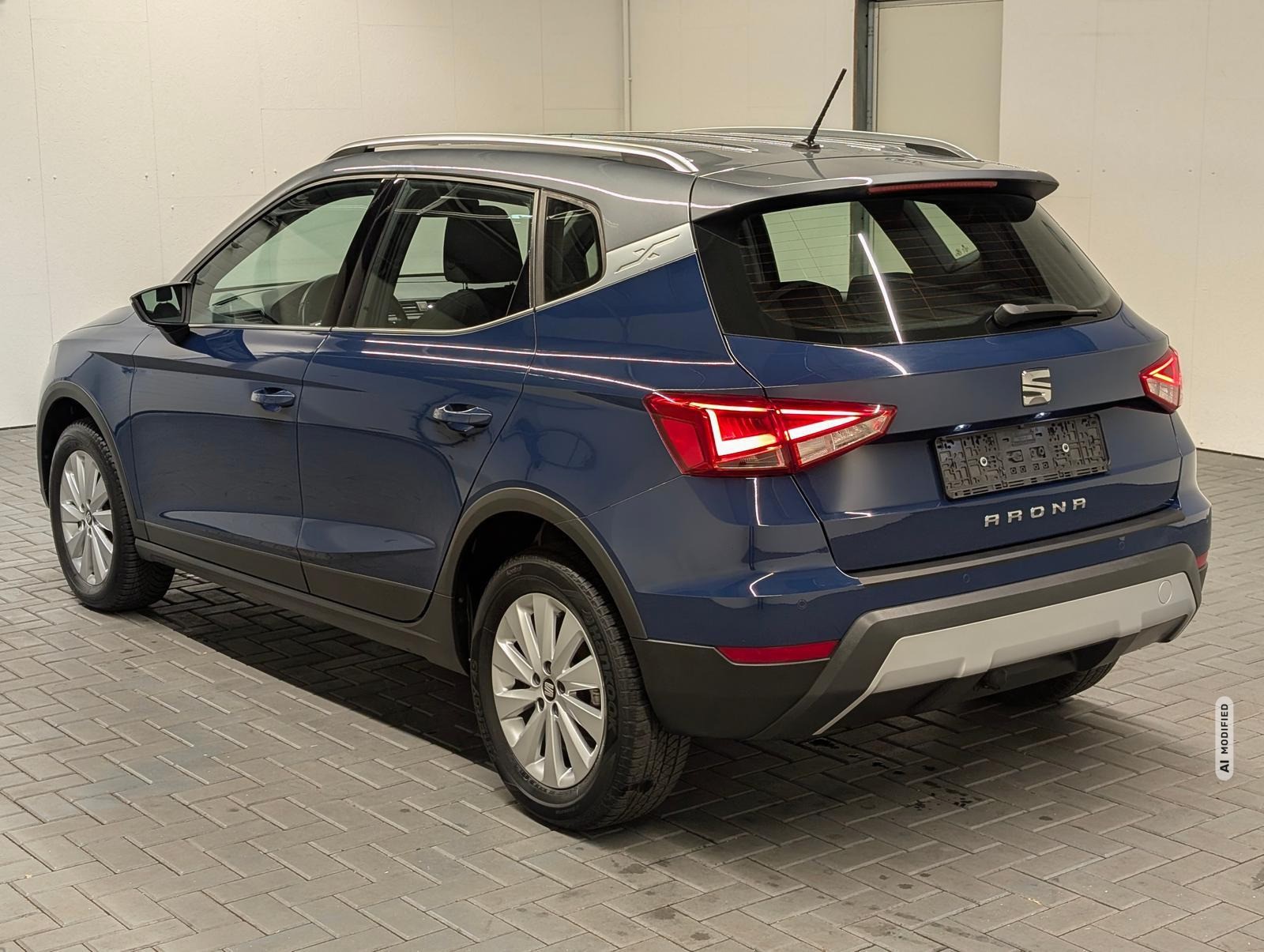 Seat Arona Xcellence SHZ/PDC/AHK/Tempom./Keyl./16-LM