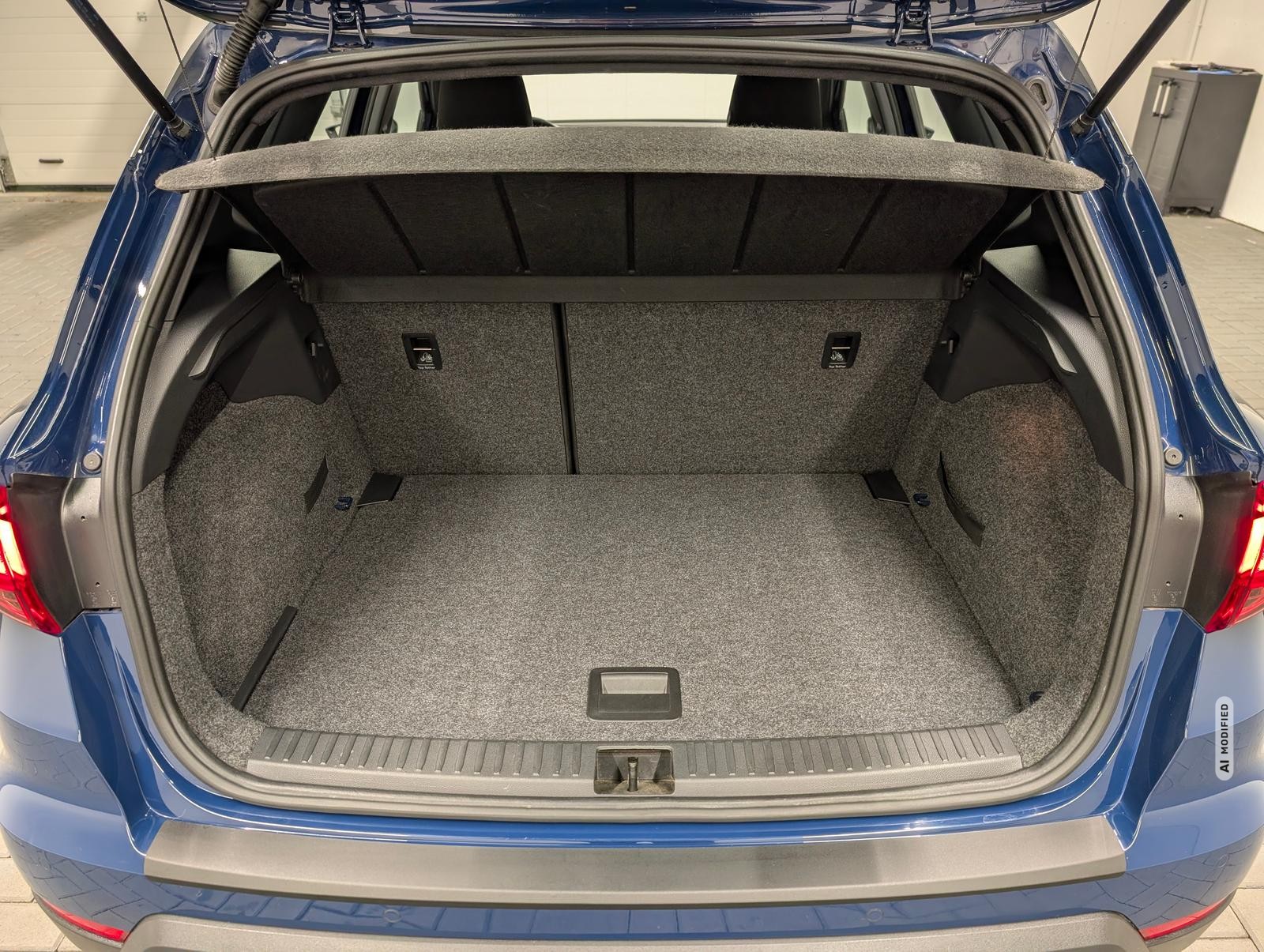 Seat Arona Xcellence SHZ/PDC/AHK/Tempom./Keyl./16-LM