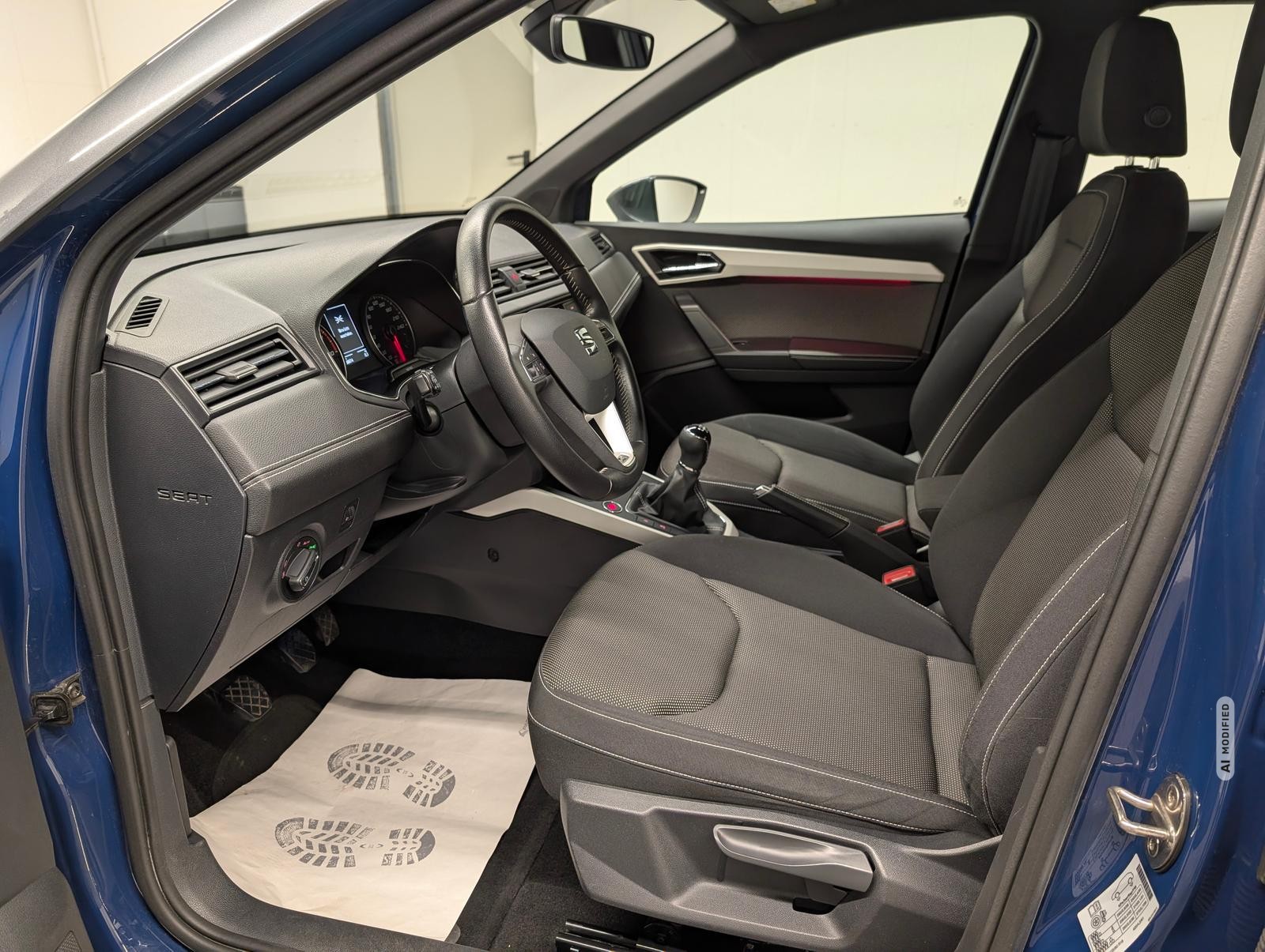 Seat Arona Xcellence SHZ/PDC/AHK/Tempom./Keyl./16-LM