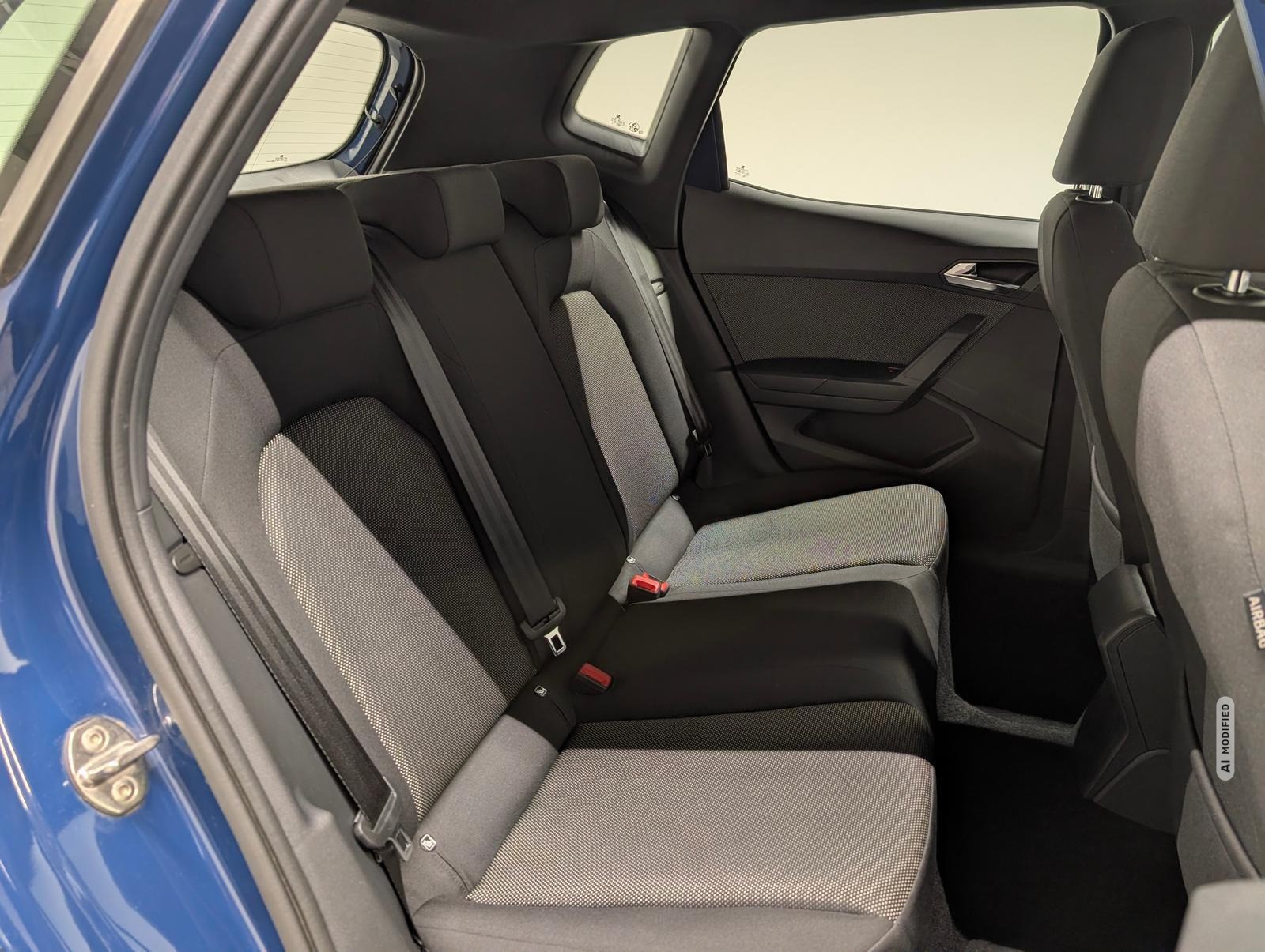 Seat Arona Xcellence SHZ/PDC/AHK/Tempom./Keyl./16-LM