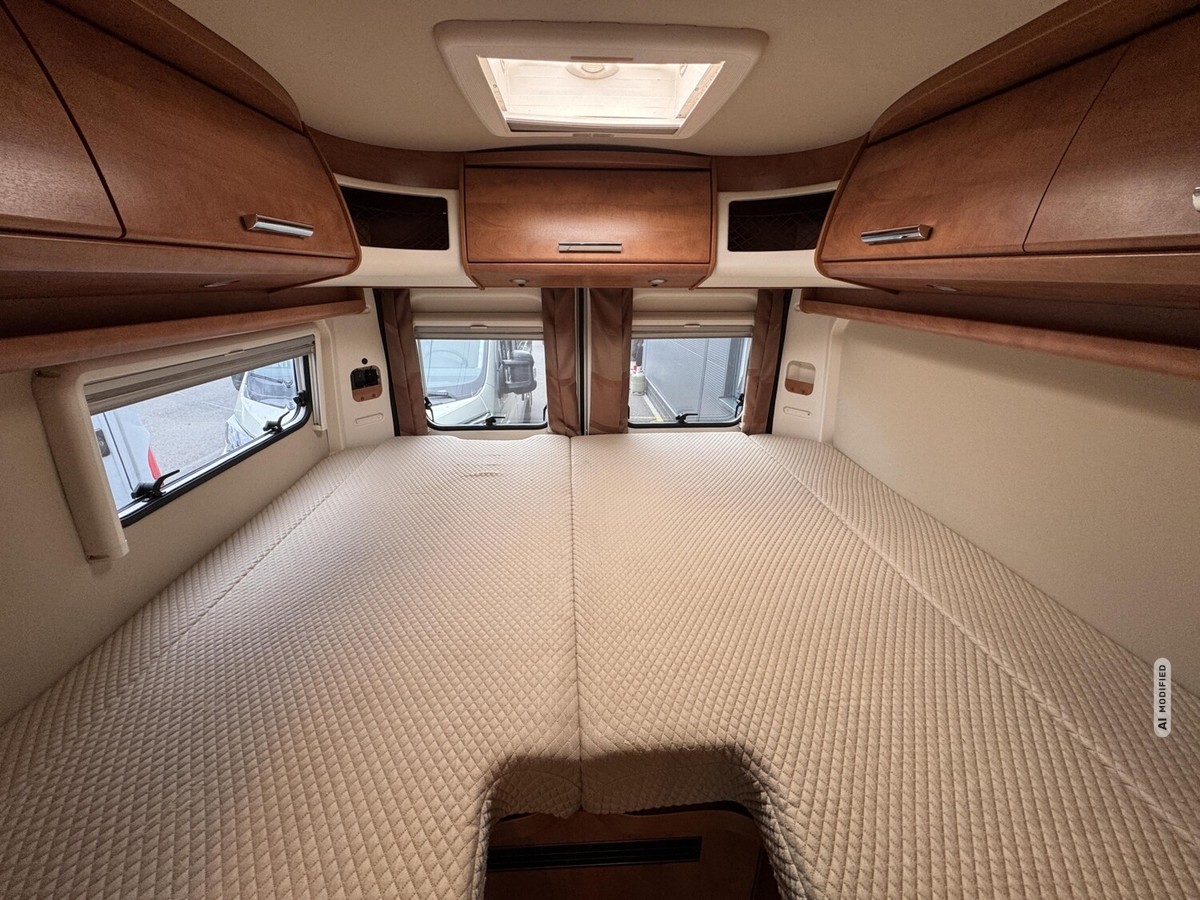 Malibu Van 640 LE Markise+Solar+Luftf+Absorber