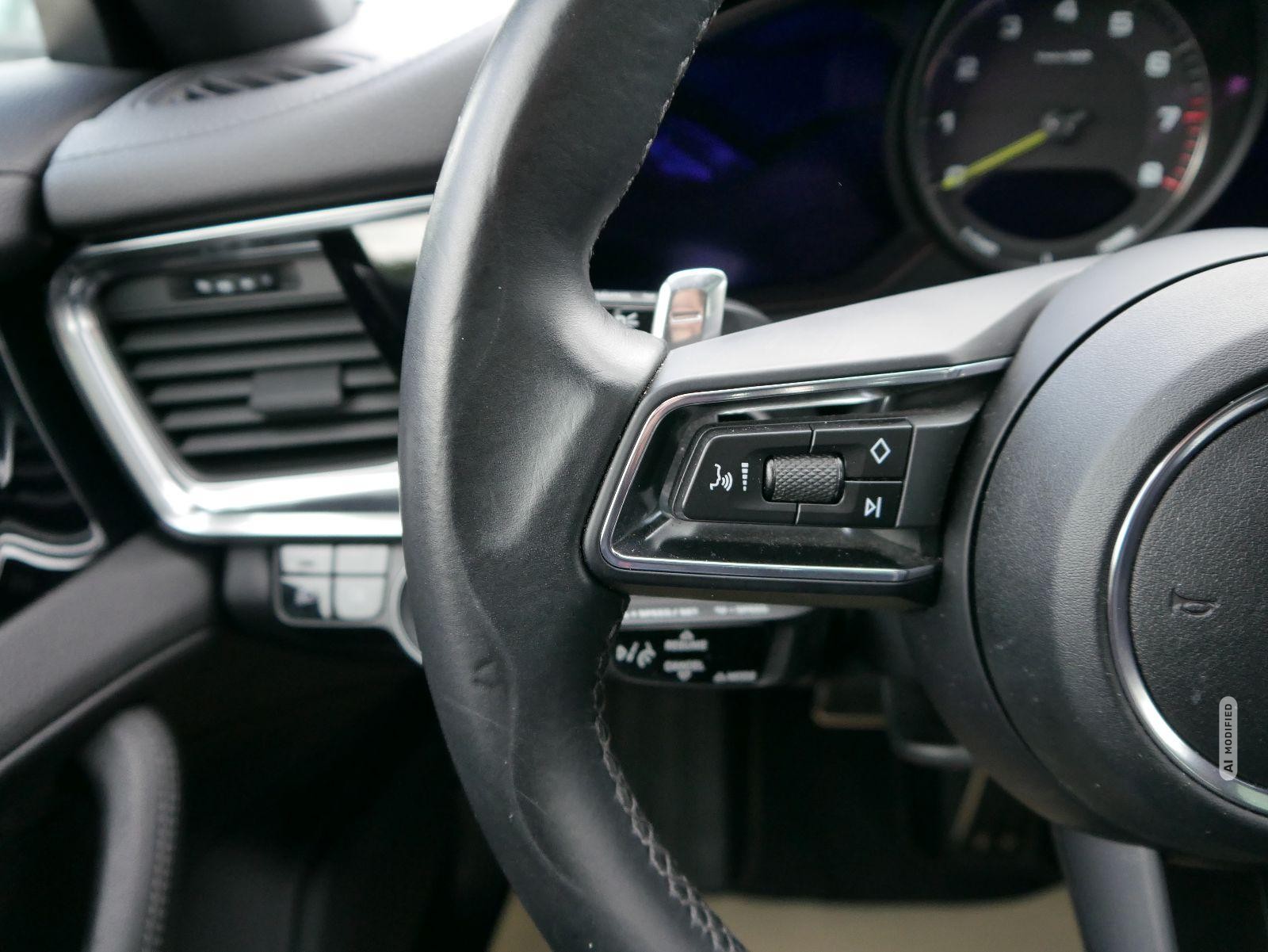 Porsche Panamera 4 Hybrid*ALLRAD*NAVI*PDC*KAMERA*LED*TEMPOMAT*LEDER*EL.PONORAMA-DACH*20-