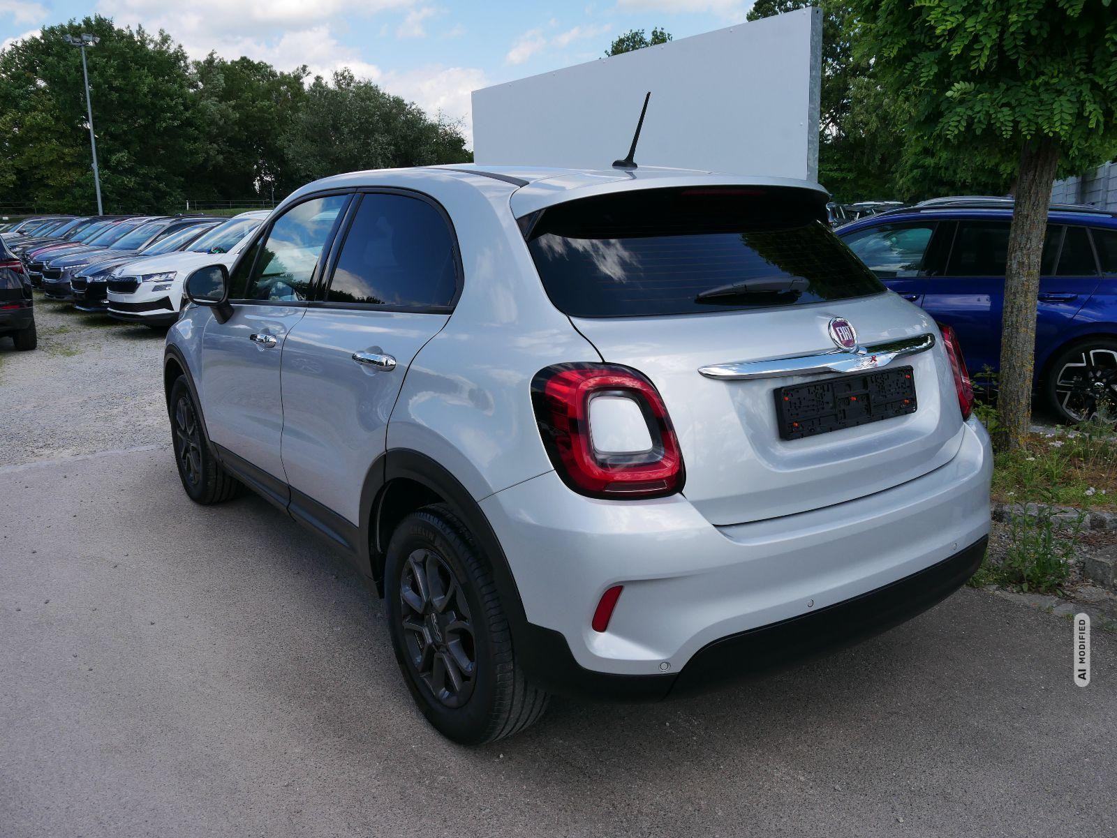 Fiat 500X 1.3 FIREFLY TURBO 4x2 LOUNGE*NAVI*PDC*SHZ*TEMPOMAT*KLIMA*TEIL-LEDER*16-ZOLL