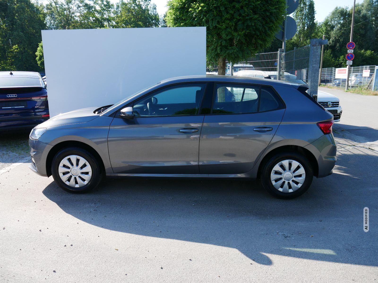 Skoda Fabia Selection 1.0 TSI  *LED*PDC-HI*SMARTLINK*SHZ*BLUETOOTH*FRONT-ASSIST