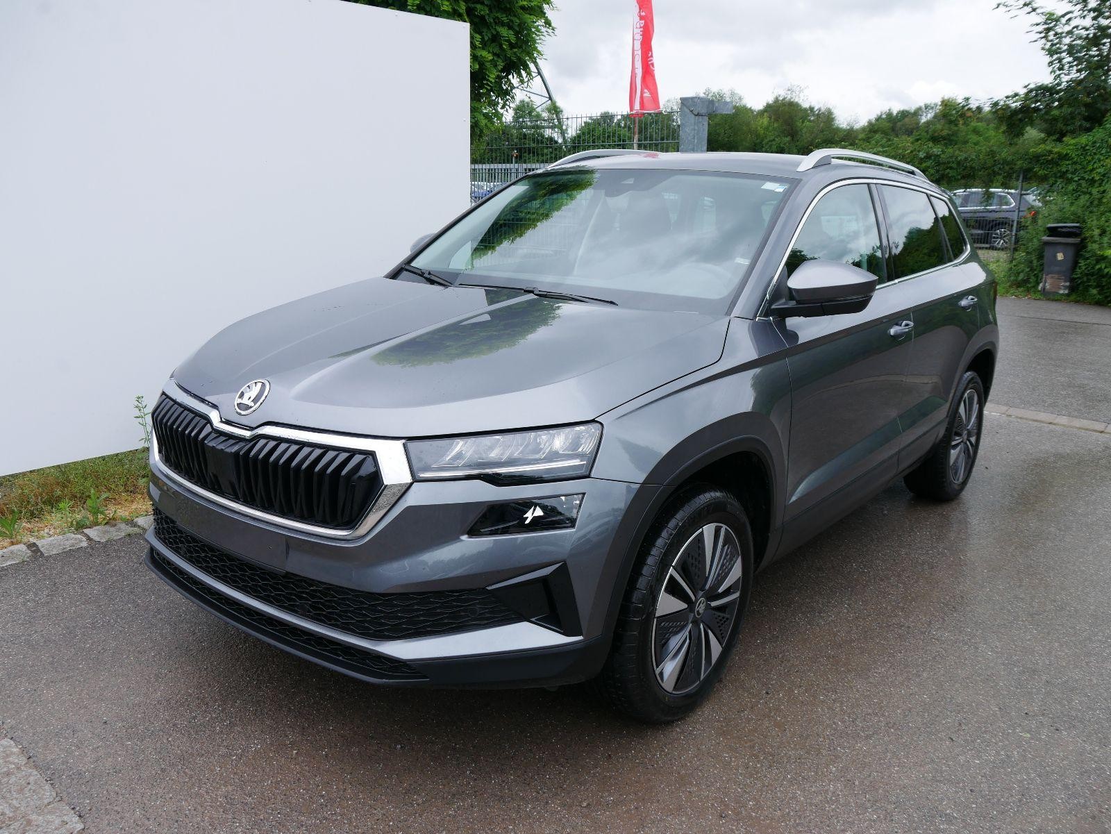 Skoda Karoq Selection 1.5 TSI DSG*ACC*PDC*KAMERA*TEMPOMAT*LED*SMARTLINK*KLIMA*RADIO*17