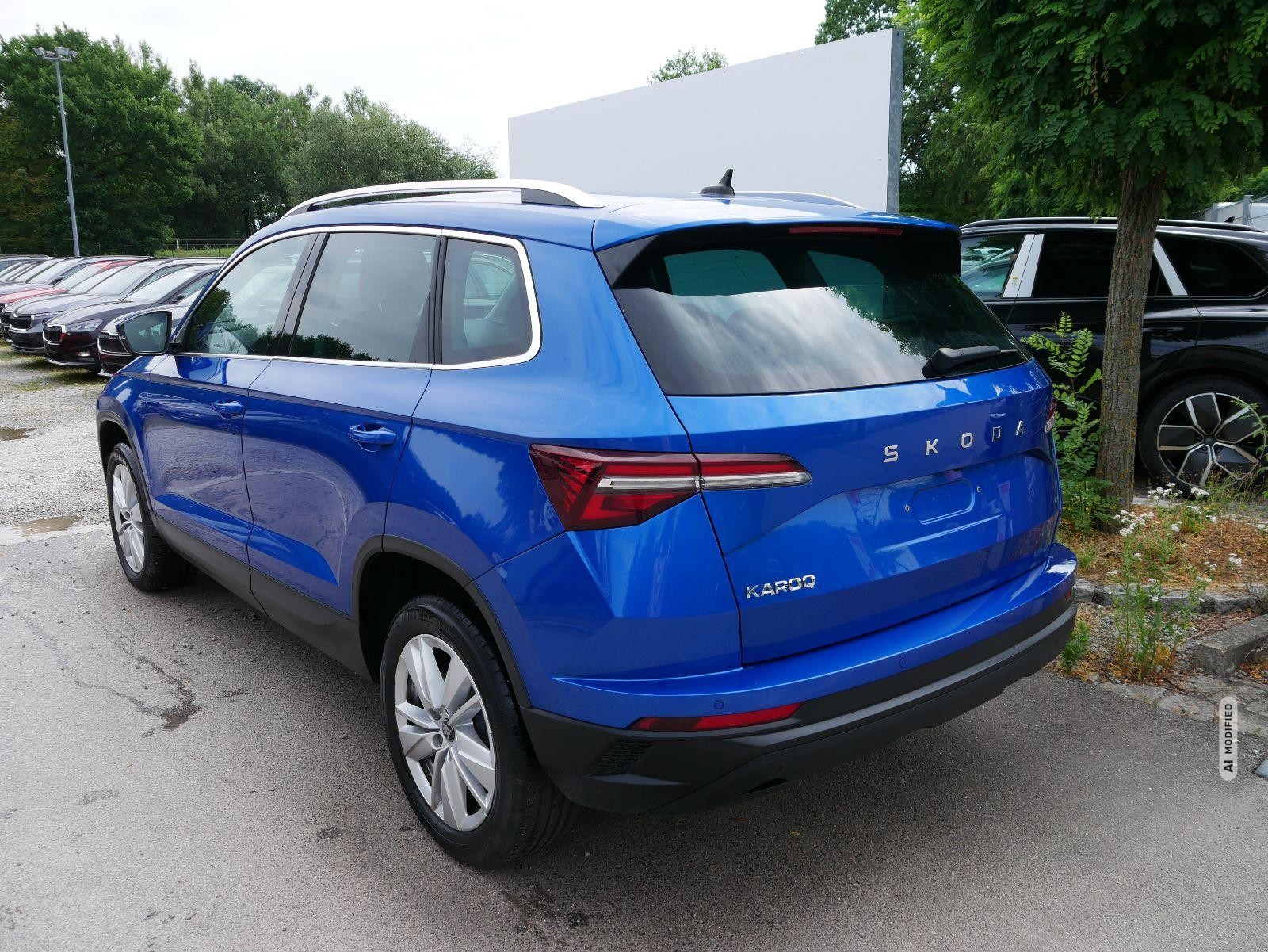 Skoda Karoq Selection 1.5 TSI DSG*ACC*PDC*KAMERA*TEMPOMAT*LED*SMARTLINK*KLIMA*RADIO*17