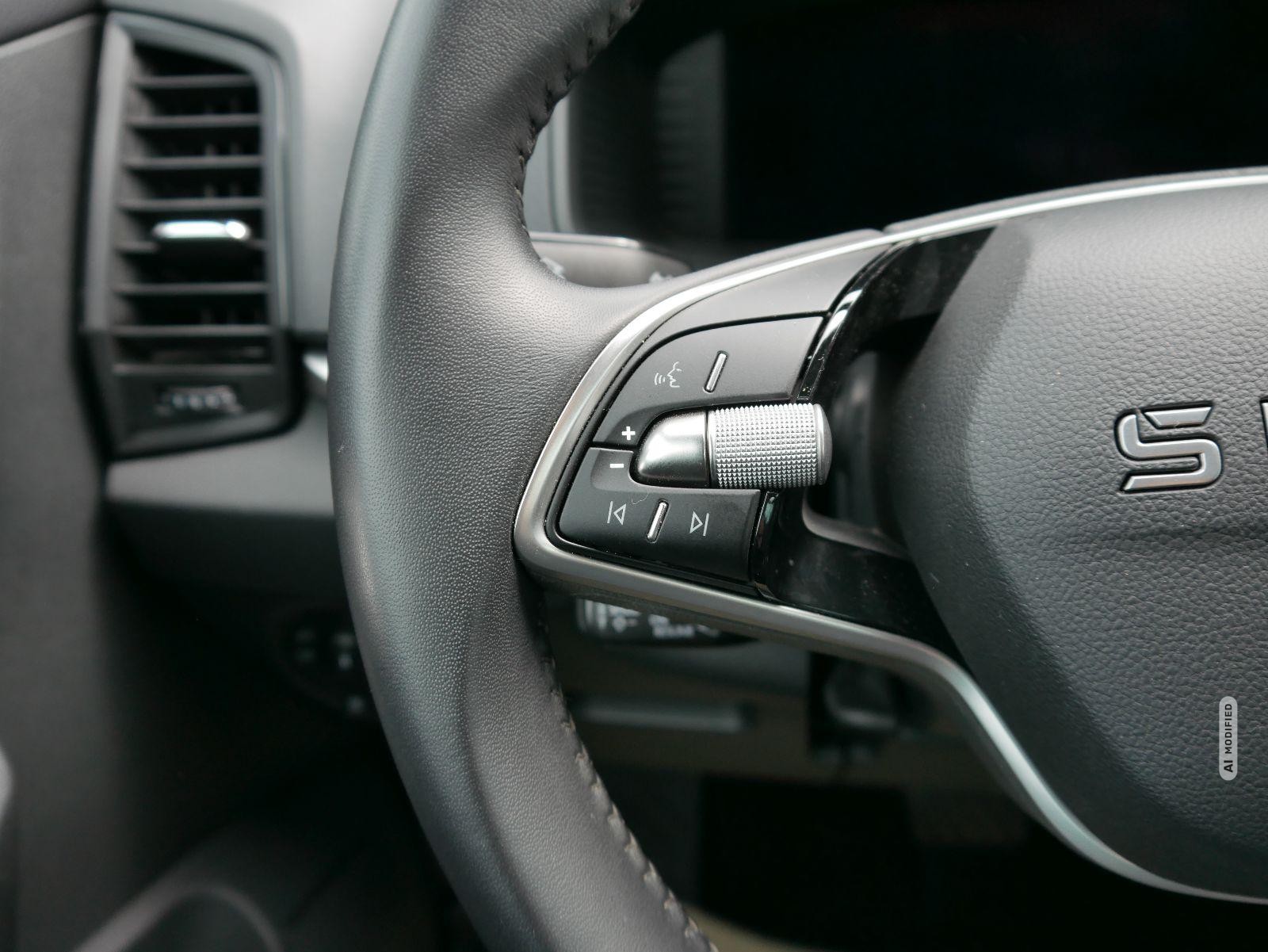 Skoda Karoq Selection 1.5 TSI DSG*ACC*PDC*KAMERA*TEMPOMAT*LED*SMARTLINK*KLIMA*RADIO*17