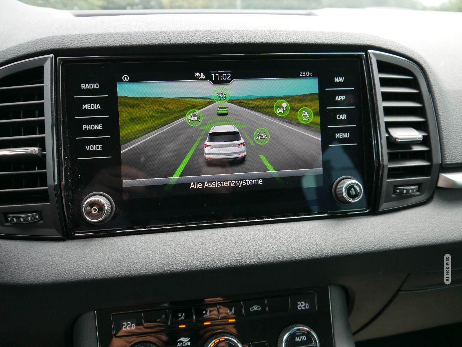 Skoda Karoq Selection 1.5 TSI DSG*ACC*PDC*KAMERA*TEMPOMAT*LED*SMARTLINK*KLIMA*RADIO*17