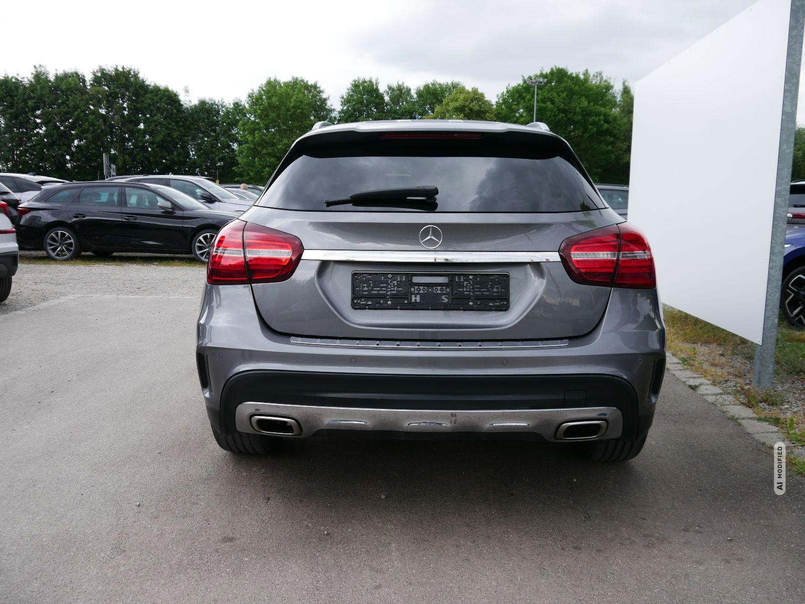 Mercedes-Benz GLA 250 4Matic 7G-DCT AMG Line*NAVI*PDC*KAMERA*LED*SHZ*TEMPOMAT*KLIMA*19-ZOLL