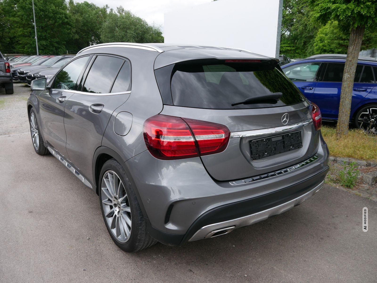 Mercedes-Benz GLA 250 4Matic 7G-DCT AMG Line*NAVI*PDC*KAMERA*LED*SHZ*TEMPOMAT*KLIMA*19-ZOLL