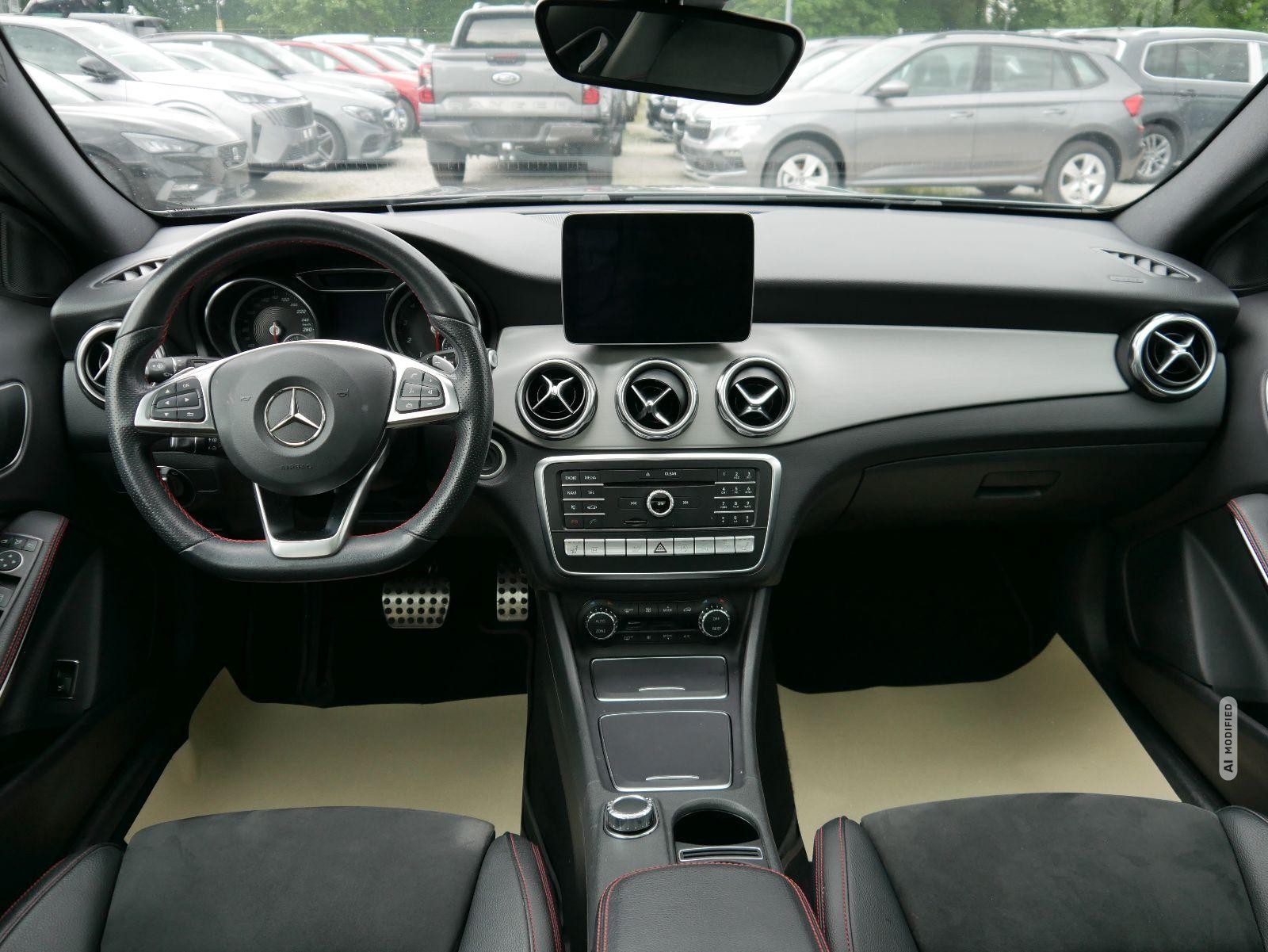 Mercedes-Benz GLA 250 4Matic 7G-DCT AMG Line*NAVI*PDC*KAMERA*LED*SHZ*TEMPOMAT*KLIMA*19-ZOLL
