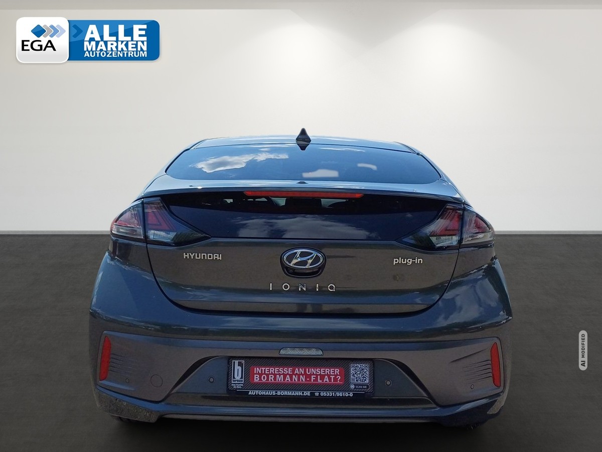 Hyundai IONIQ 1.6 GDI Style PHEV PDC Kamera Sitzh. 