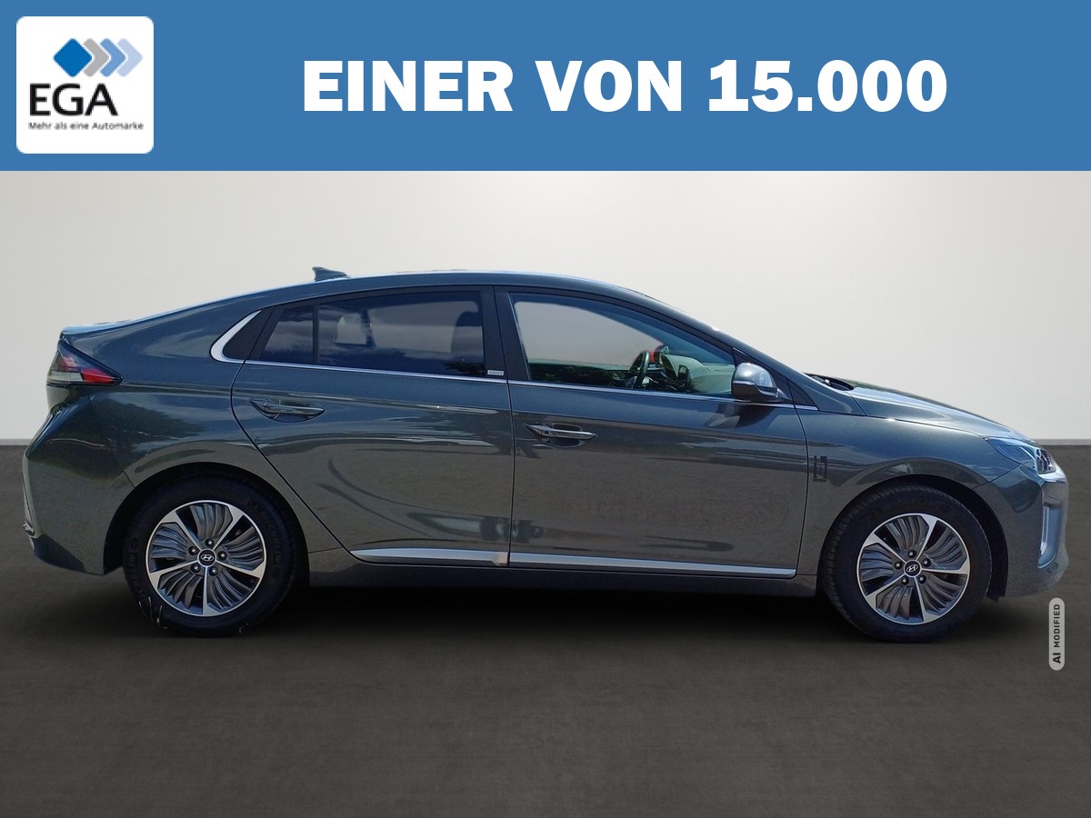 Hyundai IONIQ 1.6 GDI Style PHEV PDC Kamera Sitzh. 