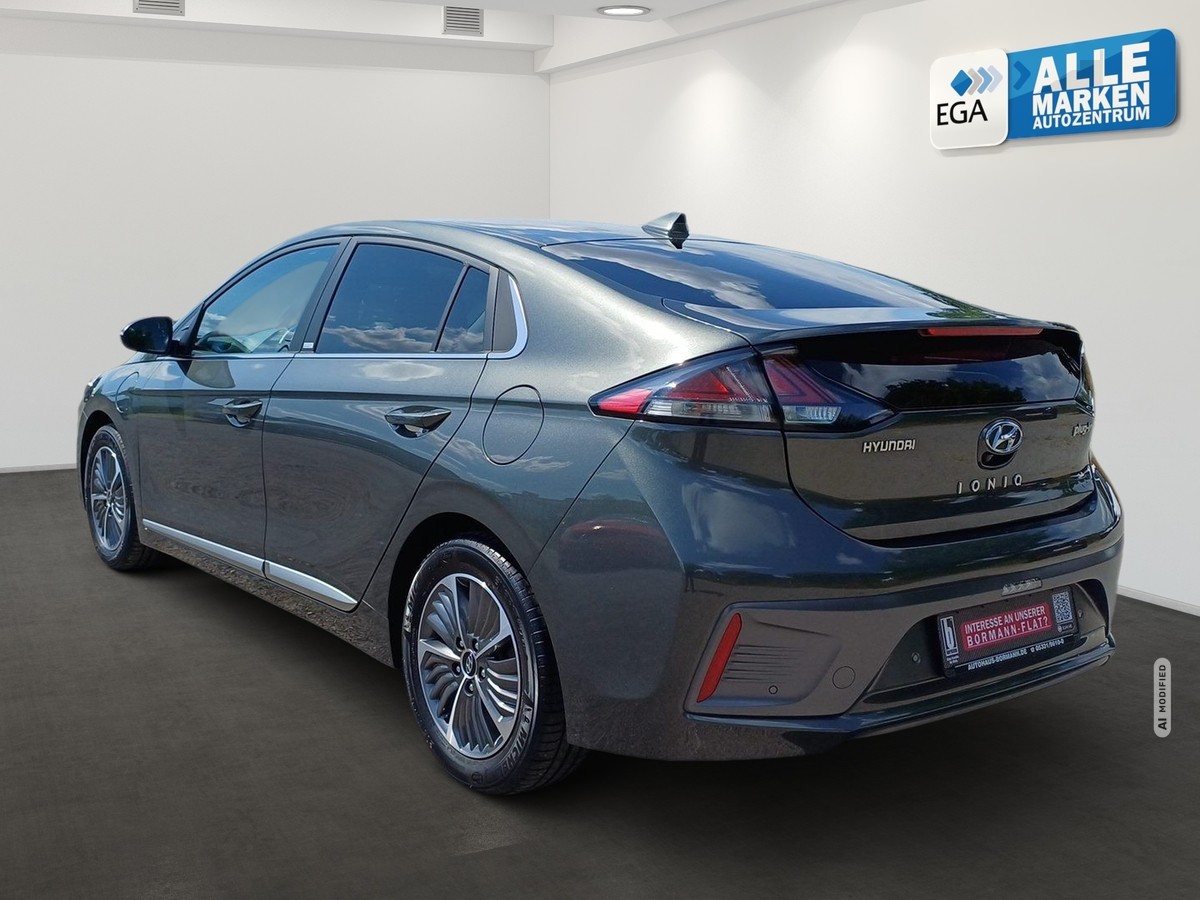 Hyundai IONIQ 1.6 GDI Style PHEV PDC Kamera Sitzh. 