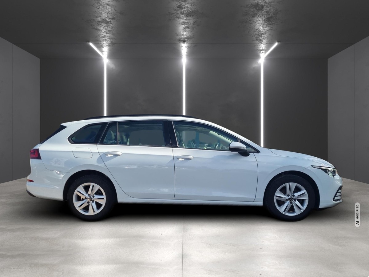Volkswagen Golf VIII  eTSI Life  *LED*NAVI*KLIMA*PANO*