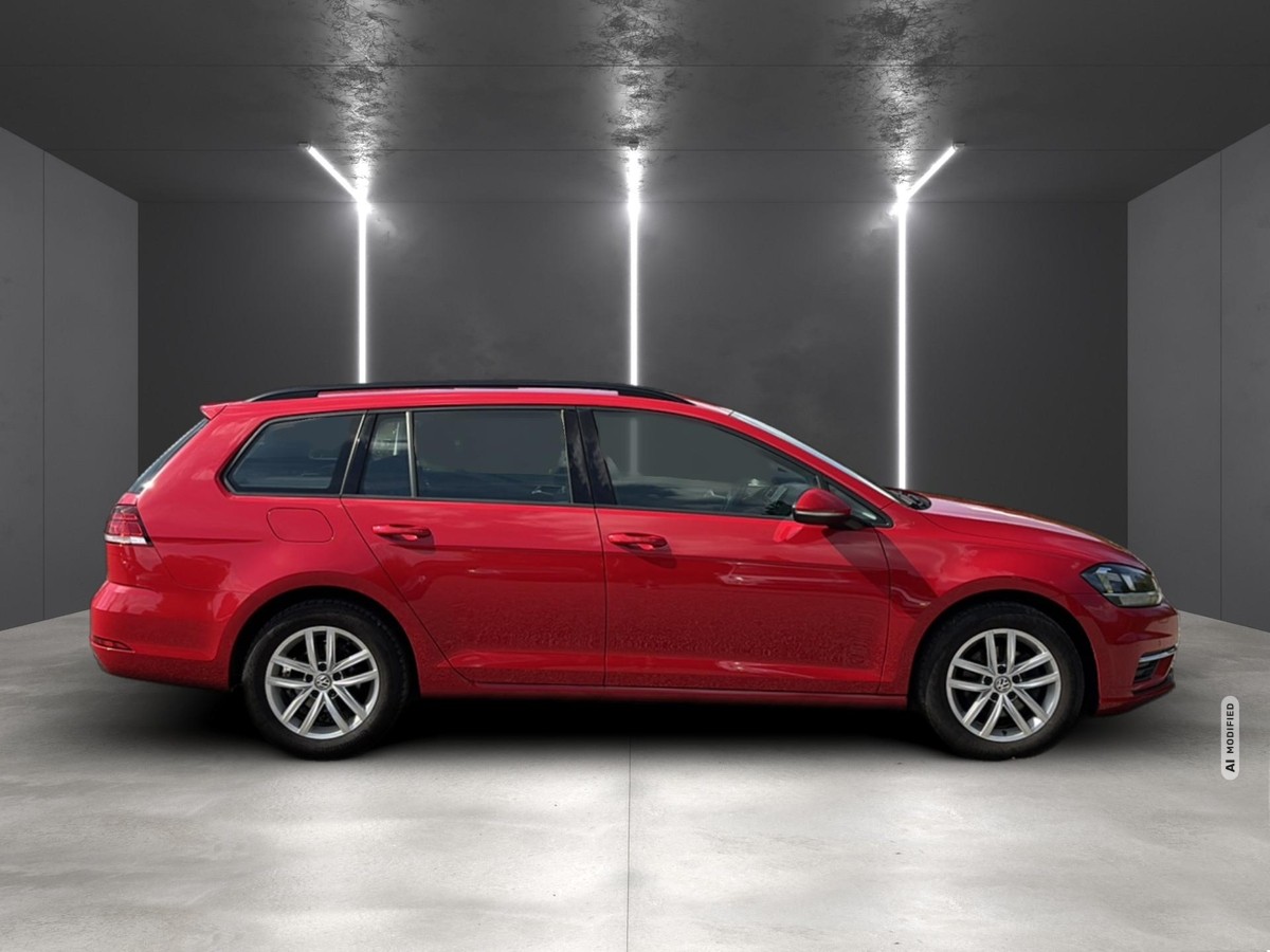 Volkswagen Golf VII 1.6 TDI Comfortline *SHZ*PDC*NAVI*KLIMA