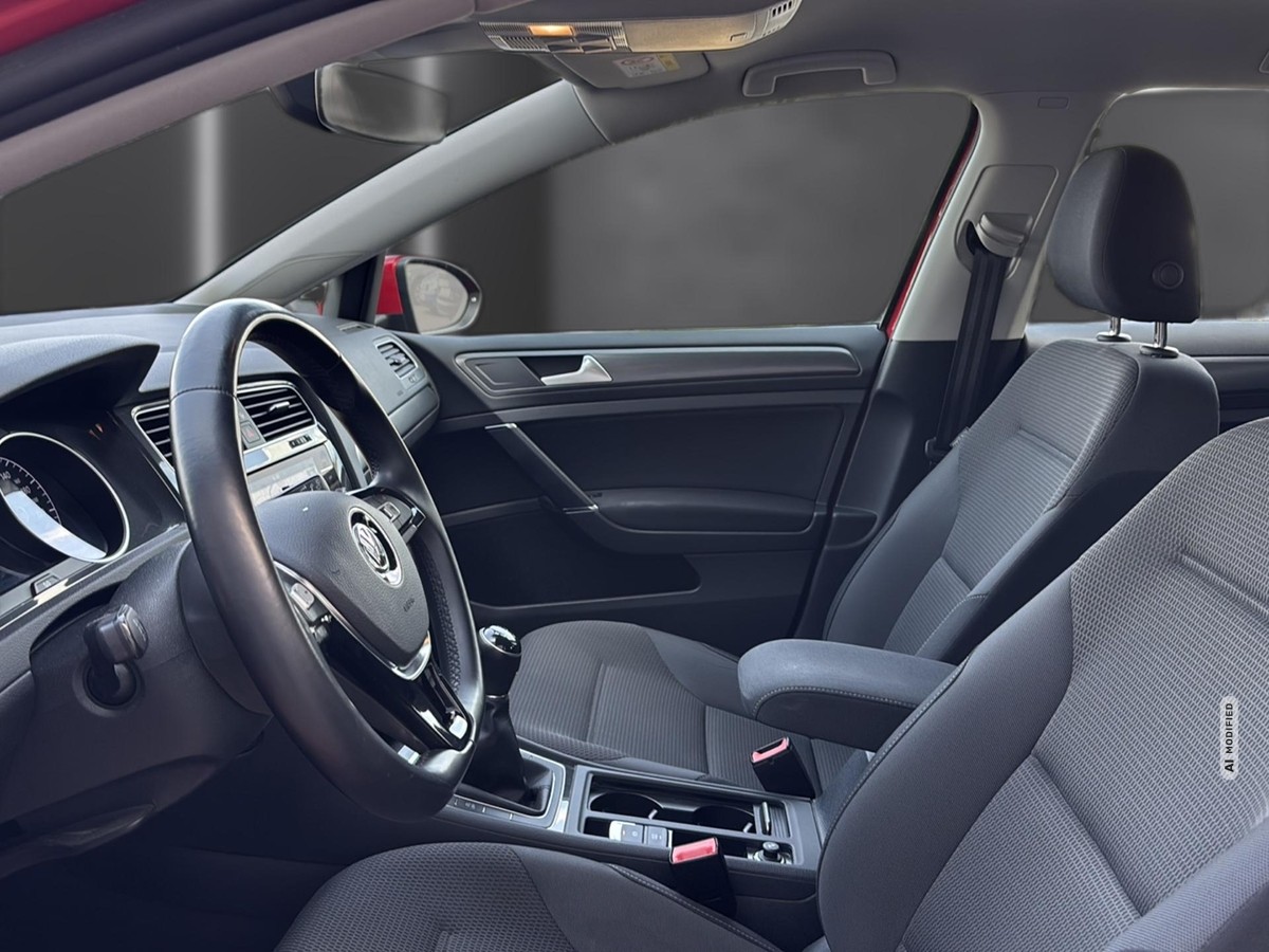 Volkswagen Golf VII 1.6 TDI Comfortline *SHZ*PDC*NAVI*KLIMA