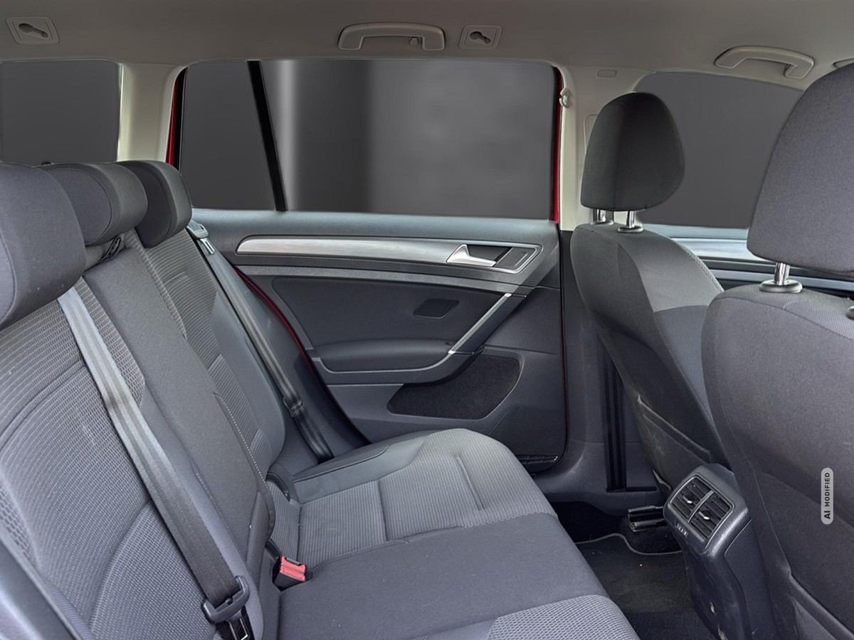 Volkswagen Golf VII 1.6 TDI Comfortline *SHZ*PDC*NAVI*KLIMA