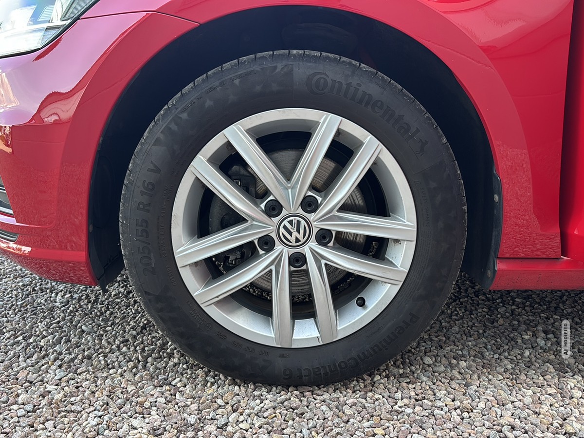 Volkswagen Golf VII 1.6 TDI Comfortline *SHZ*PDC*NAVI*KLIMA