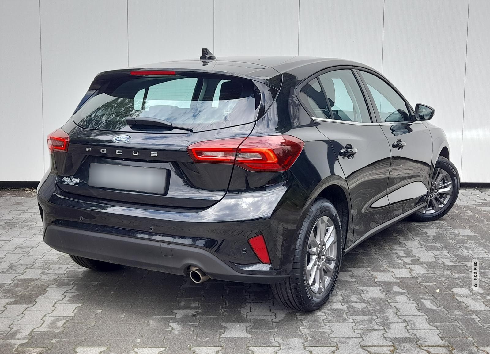 Ford Focus 1.0  NAVI~WSSHZ~LHZ~SHZ~2xPDC~LED 36% NL