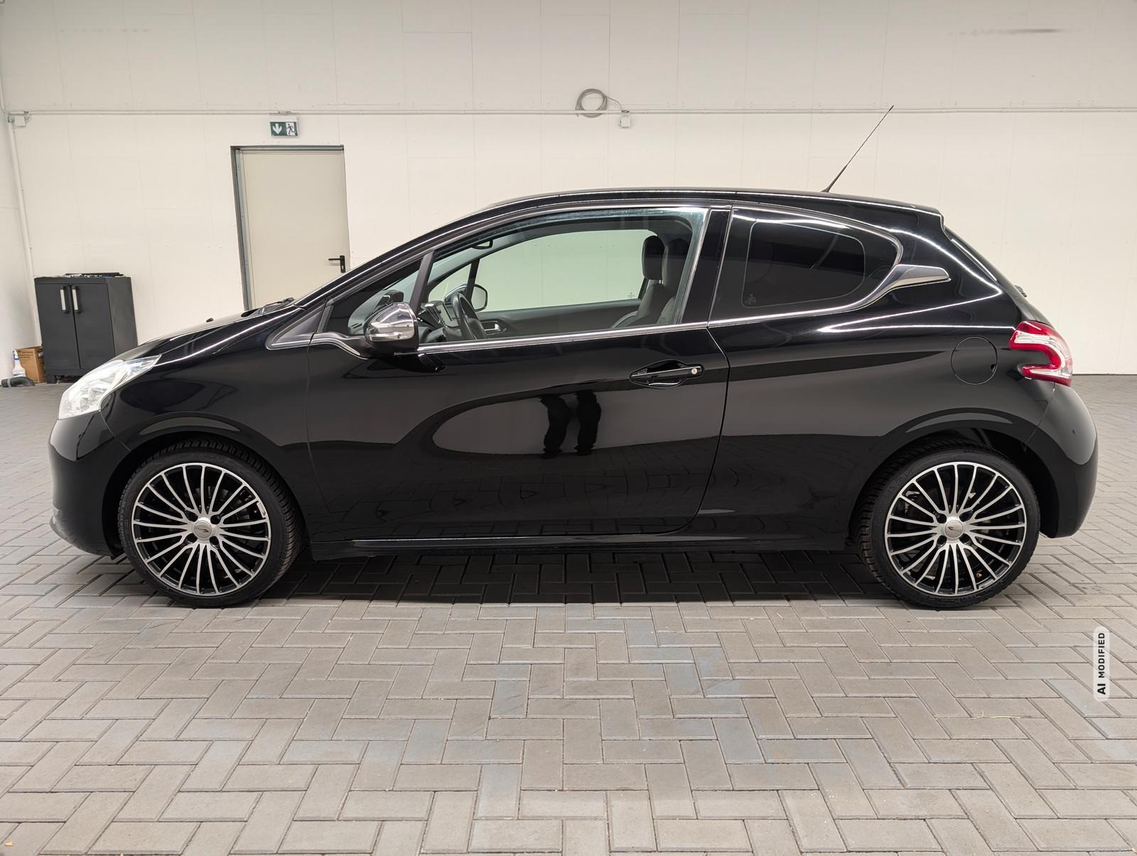 Peugeot 208 Allure SHZ/PDC/Tempom./Klimaaut./BT/17-LM