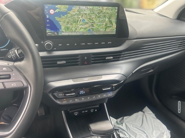 Hyundai i20 FL (MY25) 1.0 T-GDI (100 PS) 7-DCT Prime Navi Digitales Cockpit Soundsystem