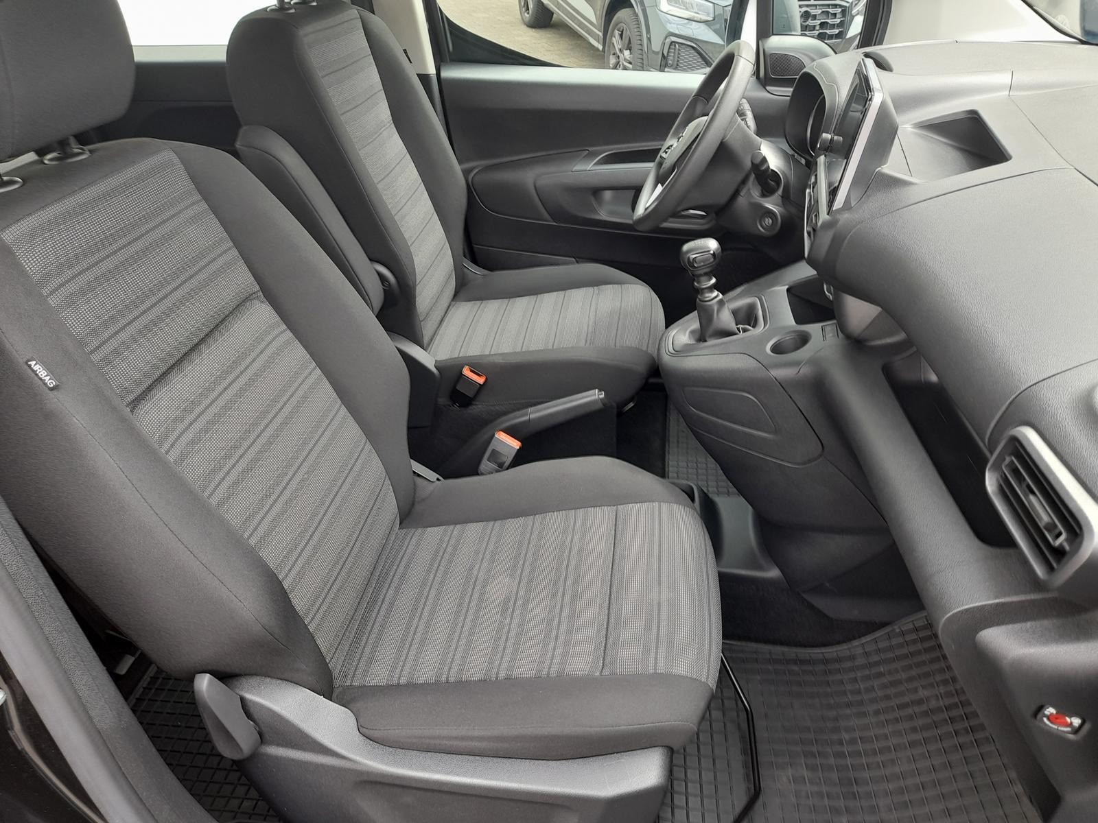 Opel Combo Life Edition NAVI~2xPDC~RFK~APP~KLIMAAUTO