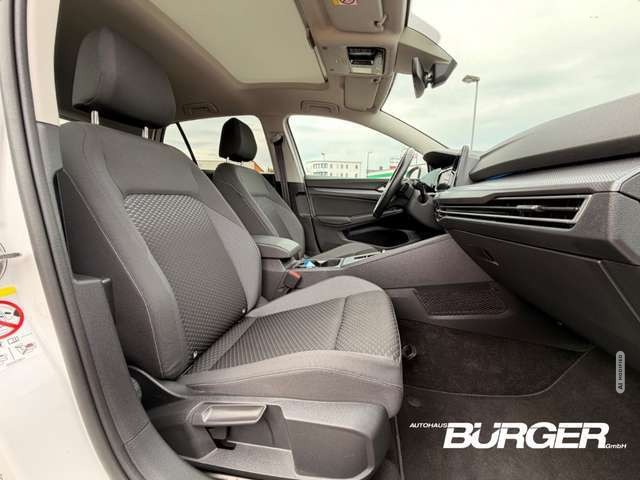 Volkswagen Golf Active Matrix ACC Navi Pano AHK HUD SitzHZG Keyles