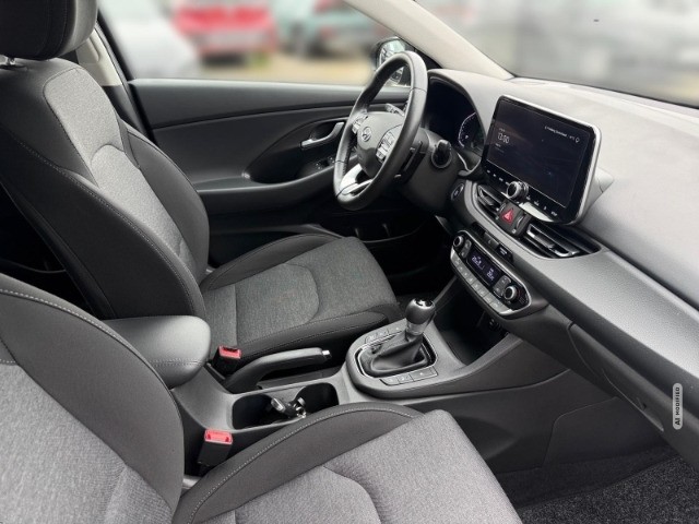 Hyundai i30 1.5 cw Trend +KLIMA+NAVI+PDC+RFK+DAB+UVM+
