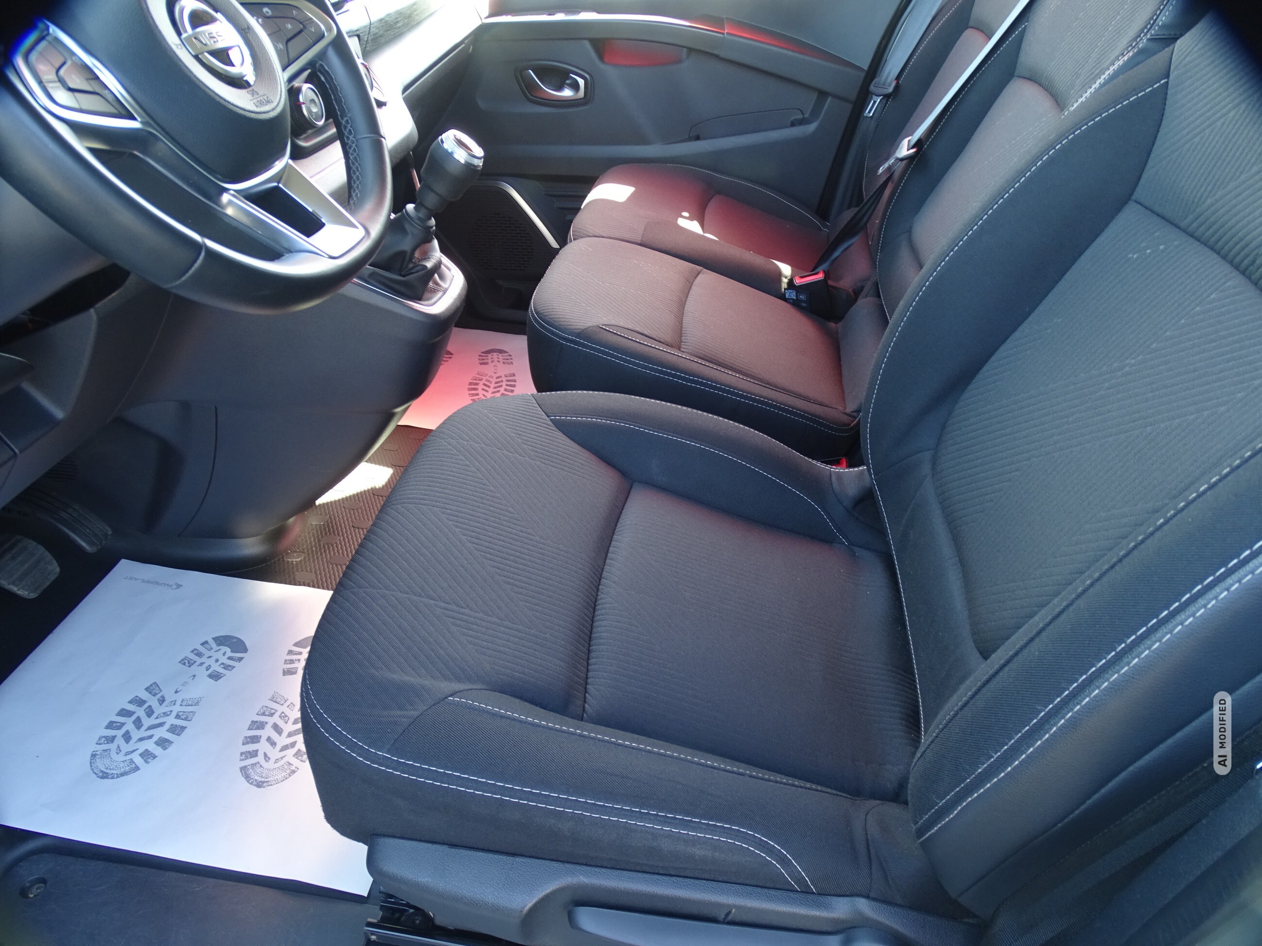 Nissan NV300 L1H1 2,8t N-CONNECTAR*KLIMA*RFK*NAVI*LED*