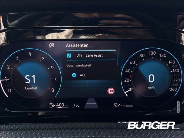 Volkswagen Golf VIII R-Line eTSI Navi Digitales Cockpit ACC LED Sp