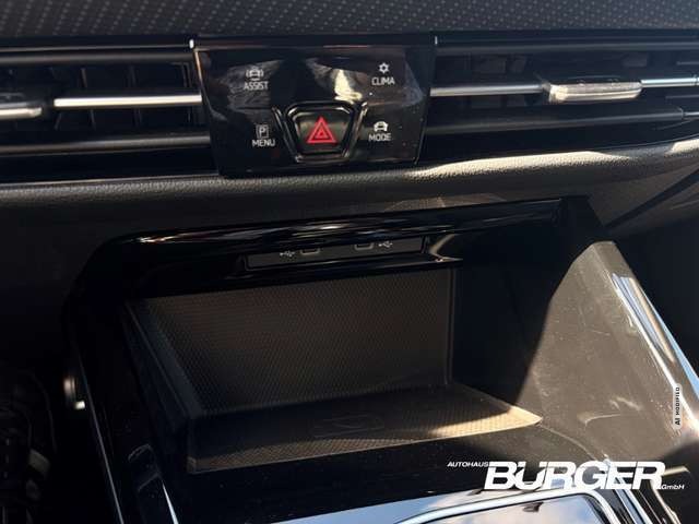 Volkswagen Golf VIII R-Line eTSI Navi Digitales Cockpit ACC LED Sp