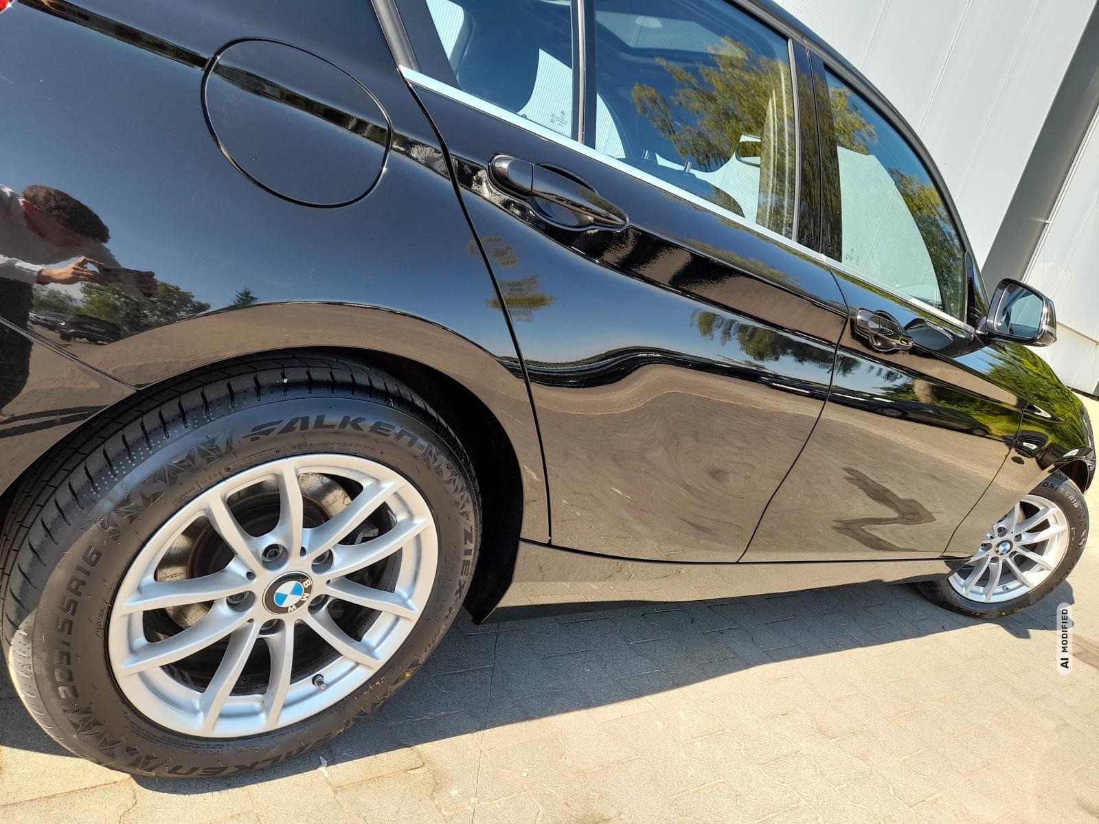 BMW 118 i Advantage NAVI~SHZ~2xPDC~RFK~AHK~SCHIEBEDACH