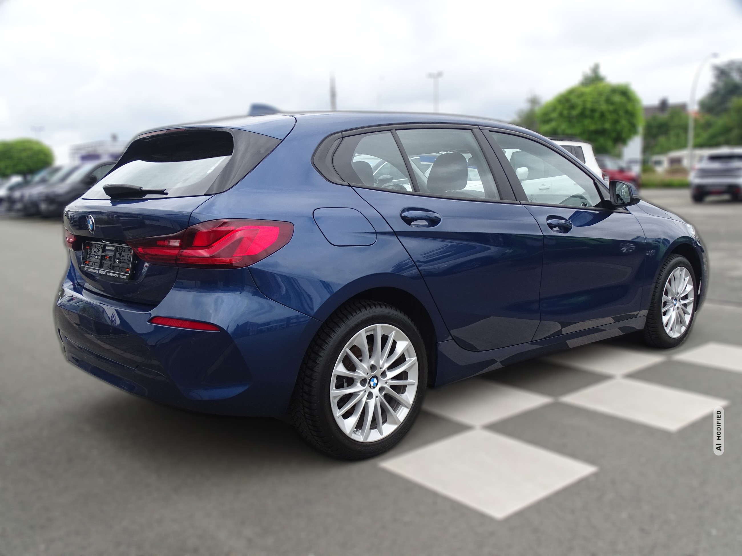 BMW 118 Advantage*STEPTRONIC*LED*NAVI*SHZG*PDC*DAB