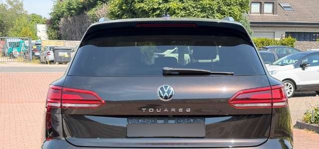 Volkswagen Touareg R-Line 4M Navi AHK ACC Luftfederung Leder StandHZG