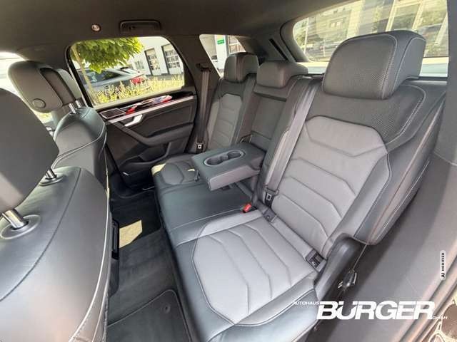Volkswagen Touareg R-Line 4M Navi AHK ACC Luftfederung Leder StandHZG