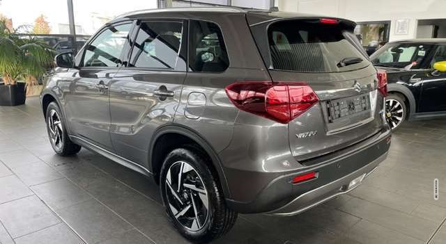 Suzuki Vitara 1.4 Comfort + Facelift Navi Leder LED Kamera ACC S