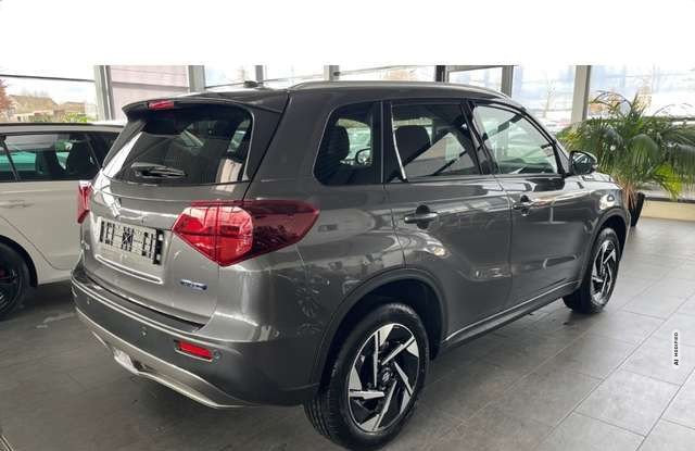 Suzuki Vitara 1.4 Comfort + Facelift Navi Leder LED Kamera ACC S