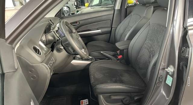 Suzuki Vitara 1.4 Comfort + Facelift Navi Leder LED Kamera ACC S