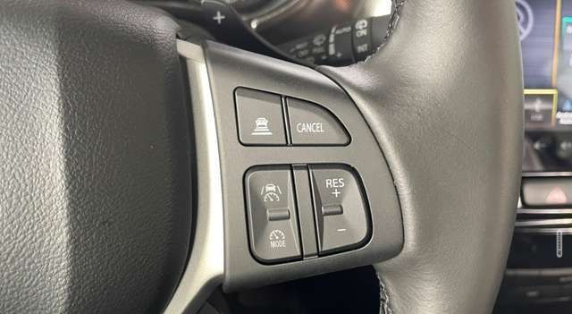 Suzuki Vitara 1.4 Comfort + Facelift Navi Leder LED Kamera ACC S