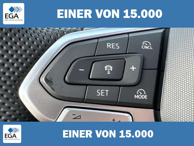 Volkswagen Passat Variant R-Line AHK+PANO+NAVI+Head-UP+Matrix-LED+ACC 2.0...