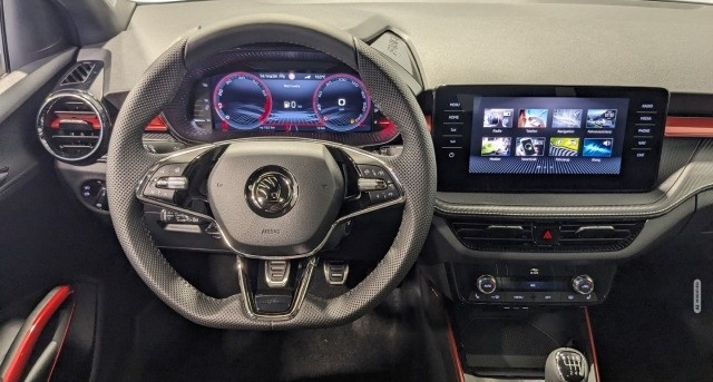 Skoda Fabia 1.0 TSI Monte Carlo Navi LED Pano CarPlay