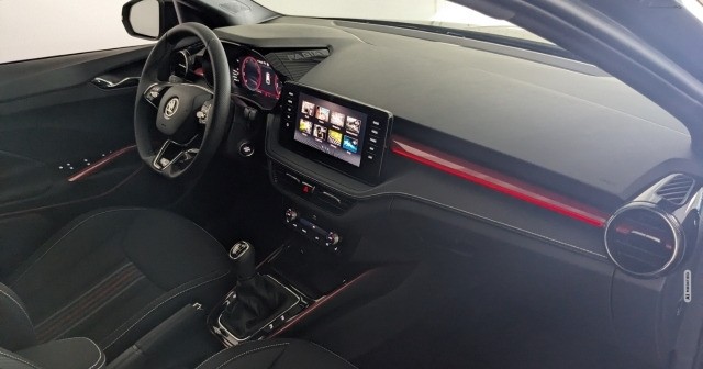 Skoda Fabia 1.0 TSI Monte Carlo Navi LED Pano CarPlay