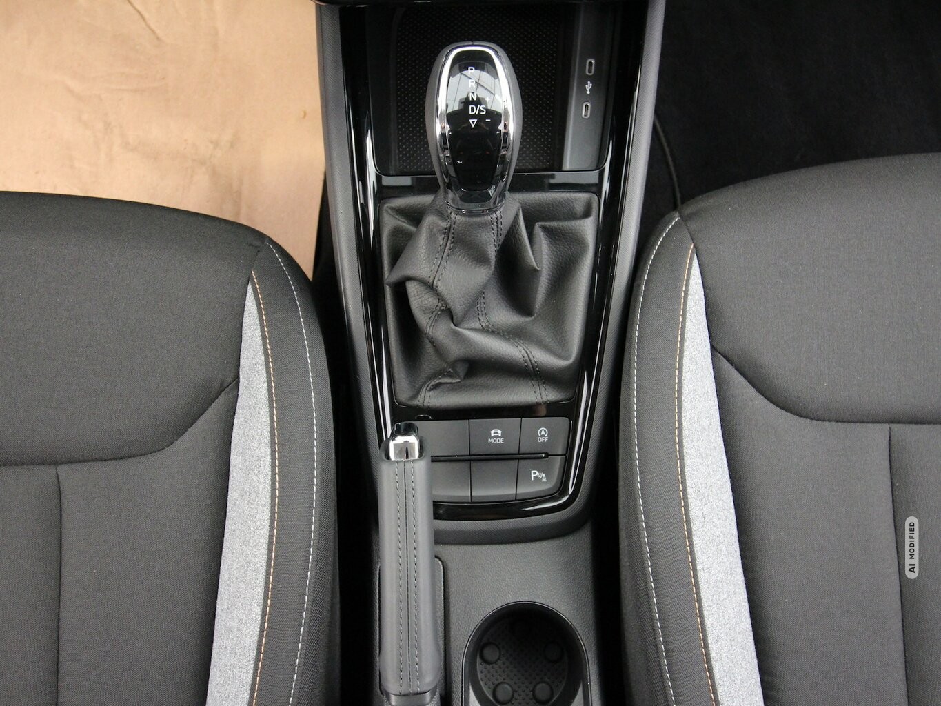 Skoda Kamiq TSI OPF 7-DSG Selection LED+KAMERA+ACC...
