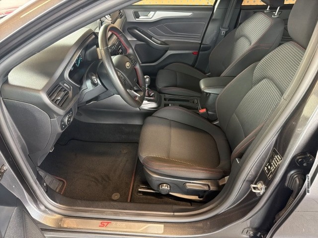 Ford Focus Turnier ST-Line Style 1.0 EcoBoost +LED+ACC+TWA+RFK+SZH+