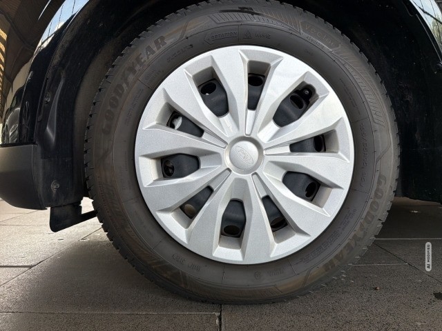 Ford Tourneo Courier Trend 1.0 EcoBoost +PDC+RFK+ACC+TWA+NAVI+SZH+M&S+